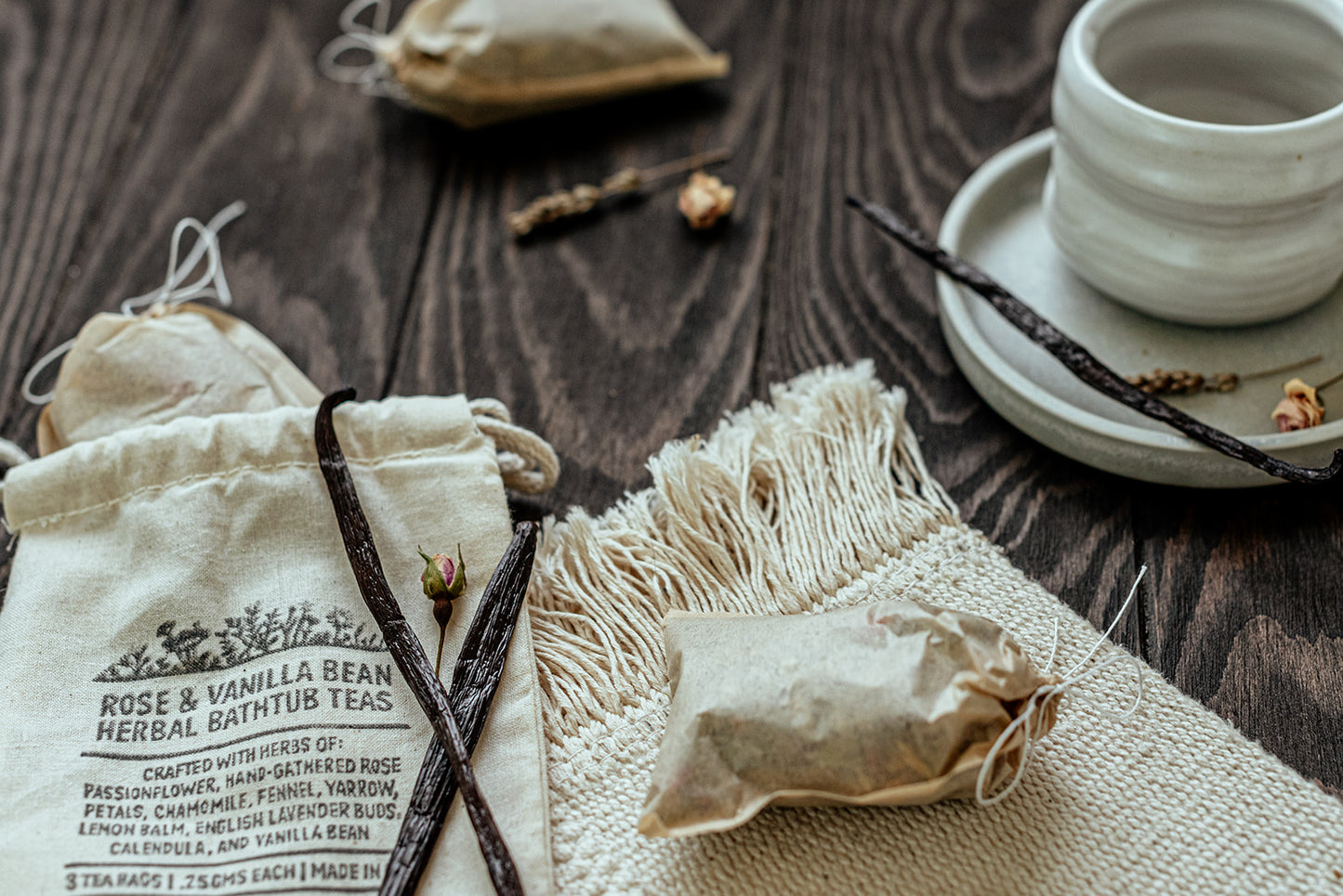 Rose & Vanilla Bean Bathtub Teas